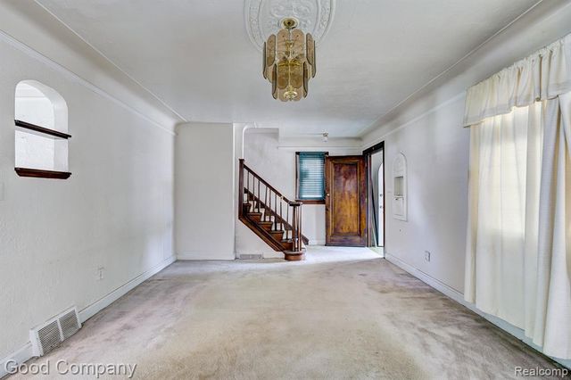 16204 Roselawn Street, Detroit, MI 48221