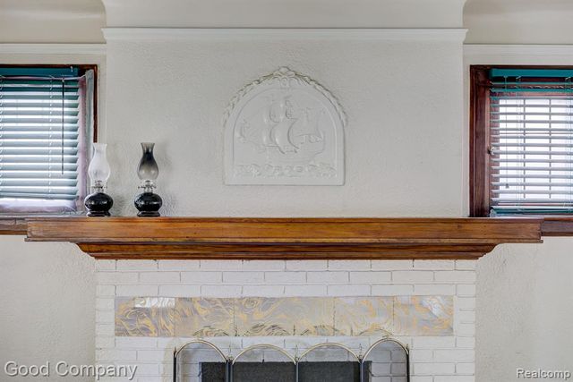 16204 Roselawn Street, Detroit, MI 48221