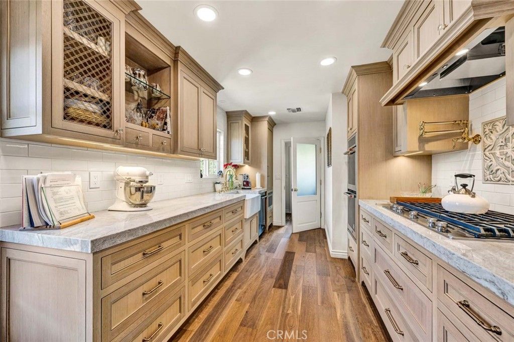 2543 E Coolidge, Orange, CA 92867 — exterior