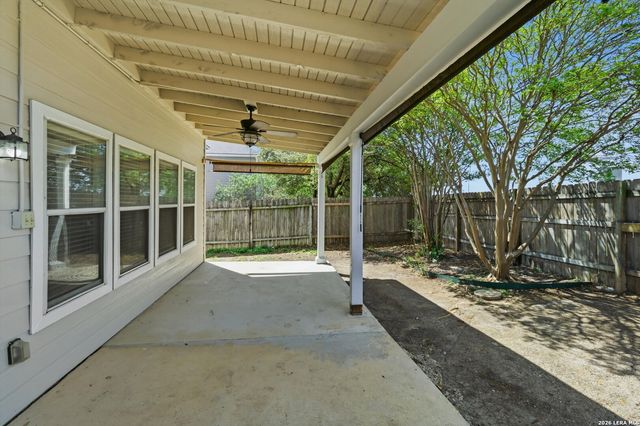 21827 Goldcrest Run, San Antonio, TX 78260