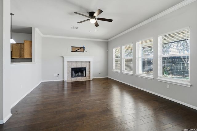 21827 Goldcrest Run, San Antonio, TX 78260