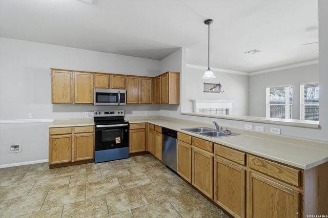 21827 Goldcrest Run, San Antonio, TX 78260