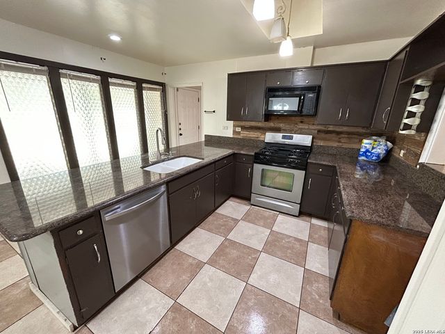 3123 War Arrow, San Antonio, TX 78238