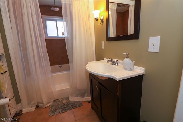204 House Court, Fairport Harbor, OH 44077