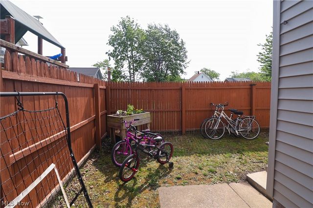 204 House Court, Fairport Harbor, OH 44077