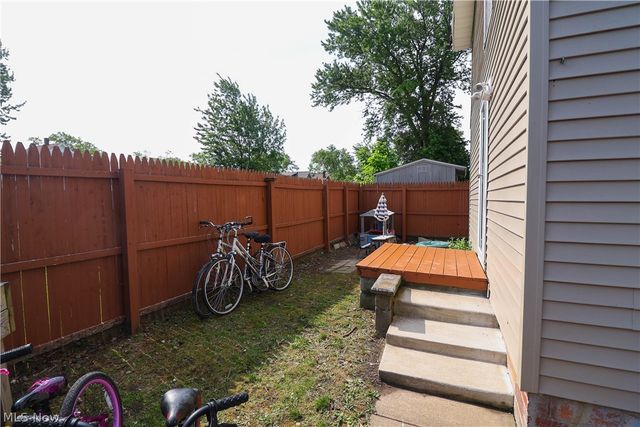 204 House Court, Fairport Harbor, OH 44077