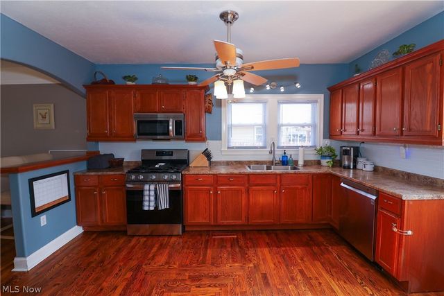 204 House Court, Fairport Harbor, OH 44077