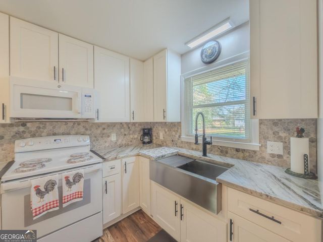 324 E Broad Street, Winder, GA 30680