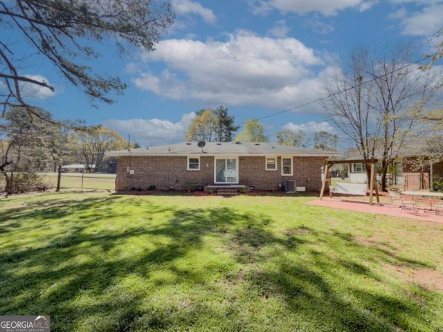 324 E Broad Street, Winder, GA 30680