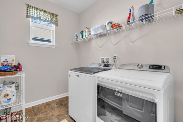 339 Newport Way, Little Egg Harbor, NJ 08087