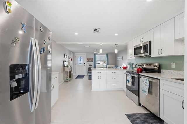 12532 5TH ISLE, Hudson, FL 34667