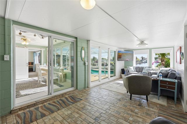 12532 5TH ISLE, Hudson, FL 34667