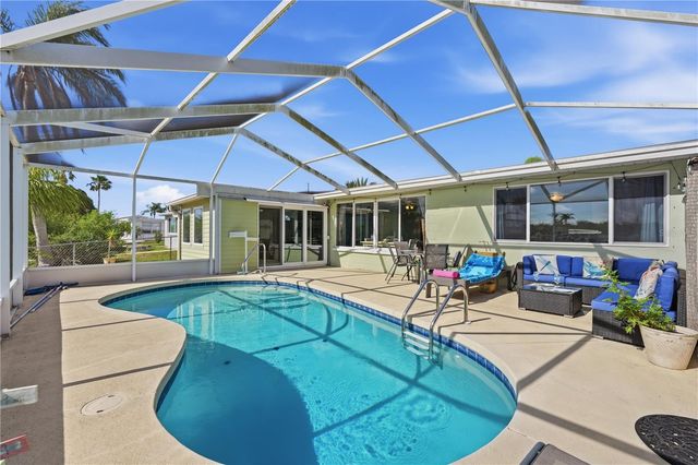 12532 5TH ISLE, Hudson, FL 34667