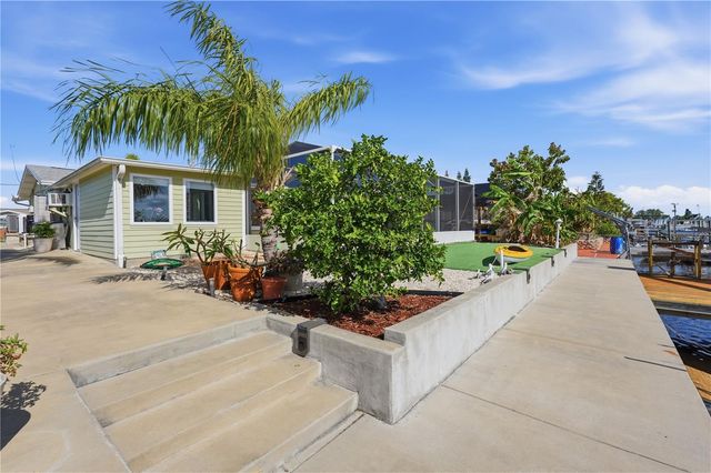 12532 5TH ISLE, Hudson, FL 34667