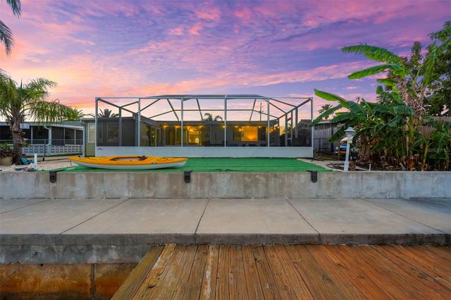 12532 5TH ISLE, Hudson, FL 34667