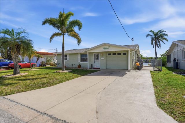 12532 5TH ISLE, Hudson, FL 34667
