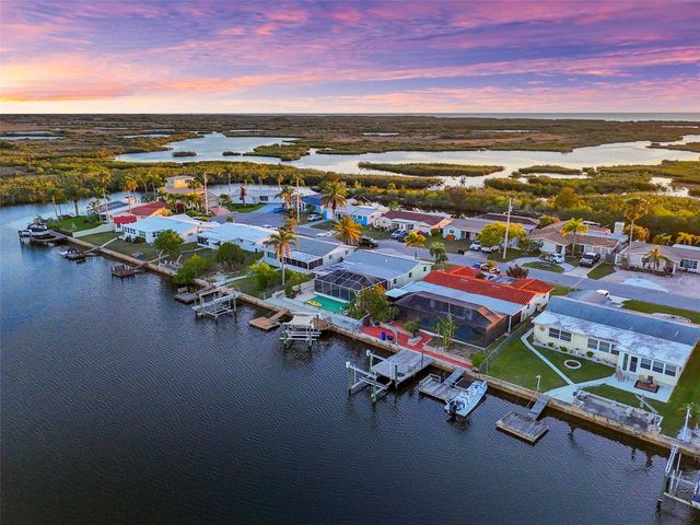 12532 5TH ISLE, Hudson, FL 34667