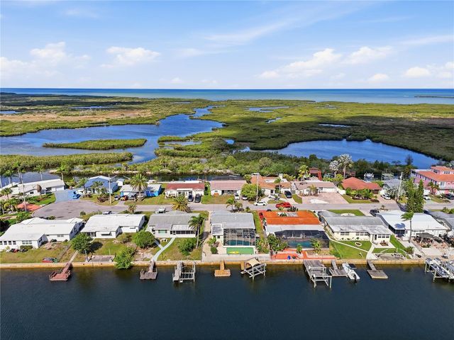 12532 5TH ISLE, Hudson, FL 34667
