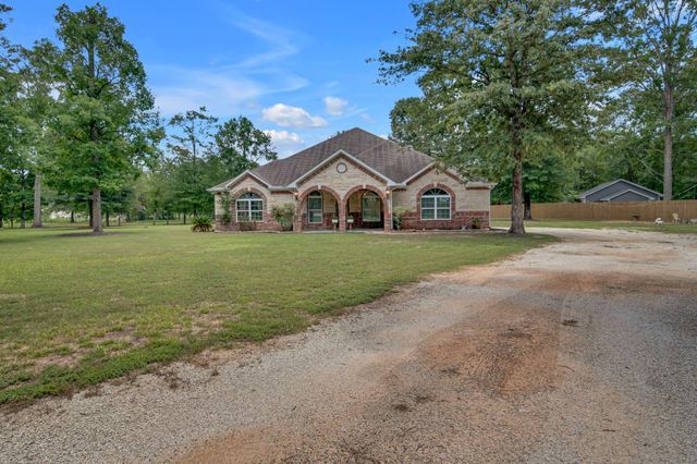 9942 Ramzi Drive, Conroe, TX 77303