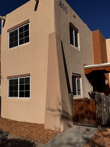 2210 Miguel Chavez 1812, Santa Fe, NM 87505