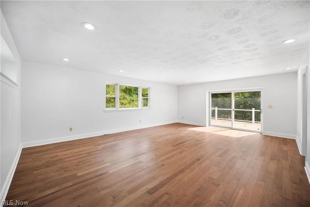 28300 Aurora Road, Solon, OH 44139