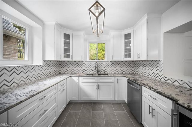 28300 Aurora Road, Solon, OH 44139