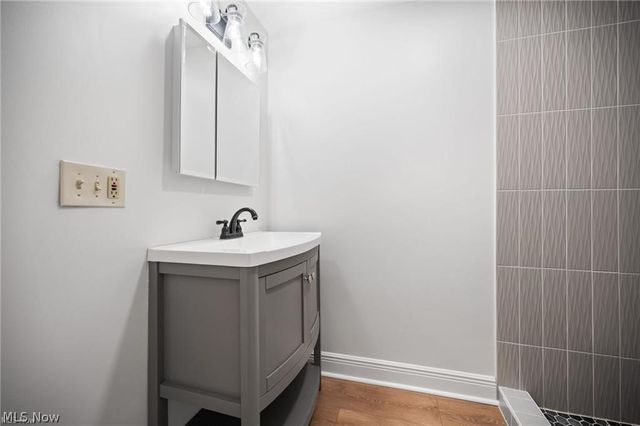 28300 Aurora Road, Solon, OH 44139