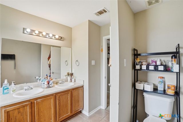 2900 Blackburn Drive, Killeen, TX 76543