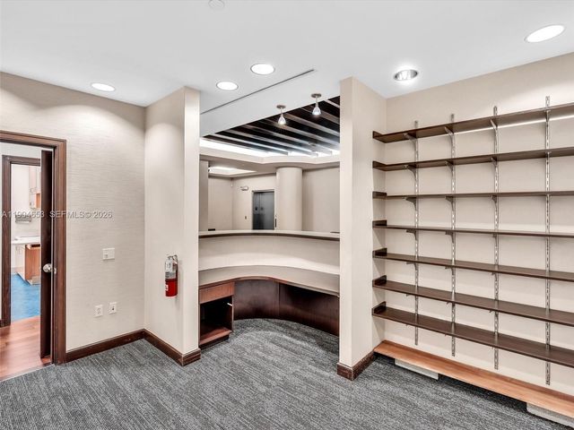 20900 NE 30th Avenue 207, Aventura, FL 33180