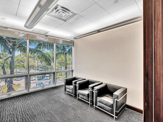 20900 NE 30th Avenue 207, Aventura, FL 33180