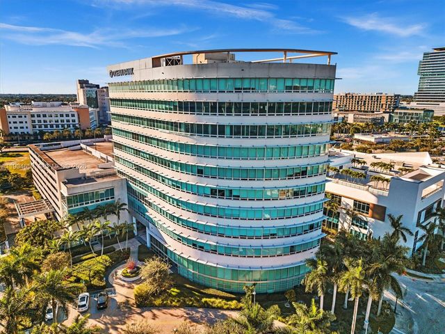 20900 NE 30th Avenue 207, Aventura, FL 33180