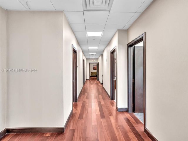 20900 NE 30th Avenue 207, Aventura, FL 33180