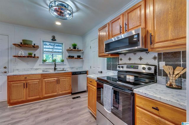 468 COUNTY ROAD 132, Jemison, AL 35085