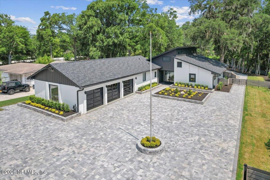 8833 SANCHEZ Road, Jacksonville, FL 32217