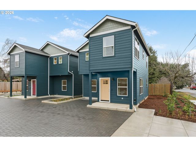 5592 Burnett Ave A, Eugene, OR 97402