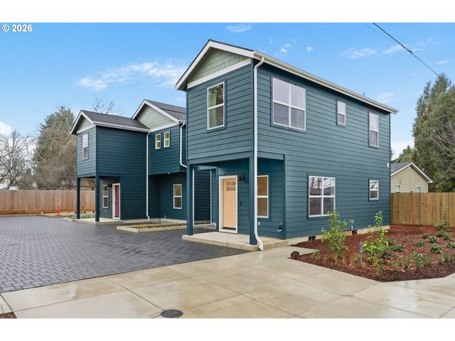 5592 Burnett Ave A, Eugene, OR 97402