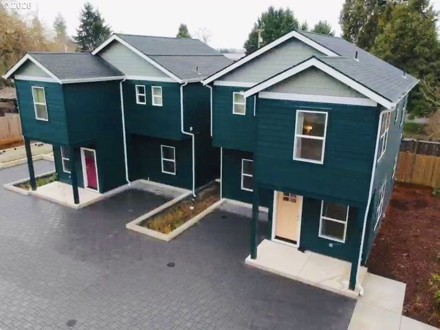 5592 Burnett Ave A, Eugene, OR 97402
