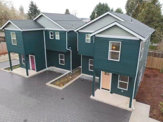 5592 Burnett Ave A, Eugene, OR 97402