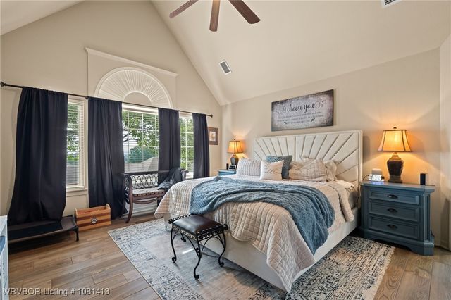 2110 Parkway Circle, Van Buren, AR 72956