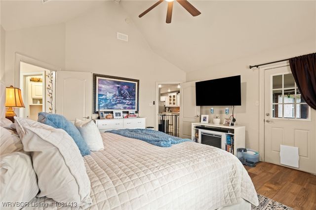 2110 Parkway Circle, Van Buren, AR 72956