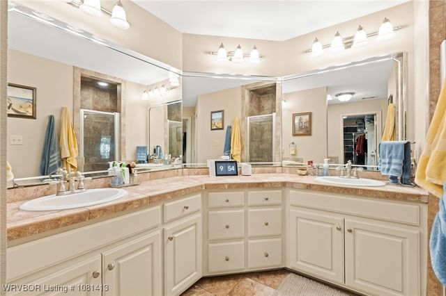 2110 Parkway Circle, Van Buren, AR 72956