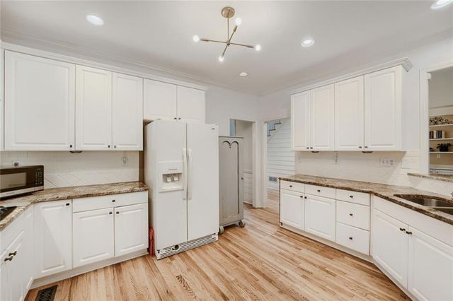3908 Halisport Drive NW, Kennesaw, GA 30152