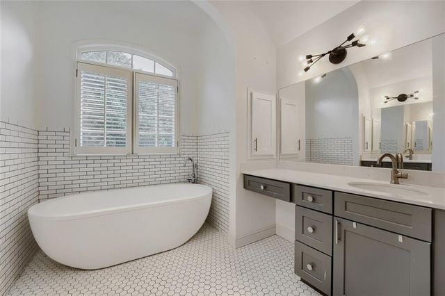 3908 Halisport Drive NW, Kennesaw, GA 30152