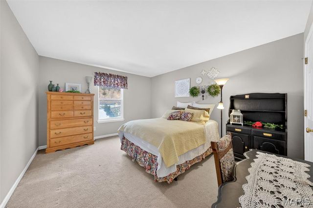 5563 Mirasol Manor Way, Eureka, MO 63025