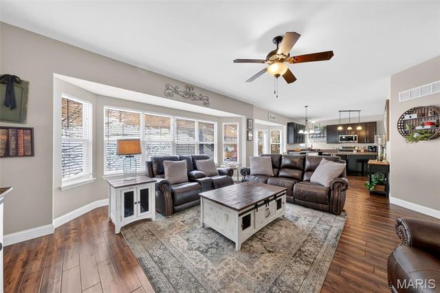 5563 Mirasol Manor Way, Eureka, MO 63025