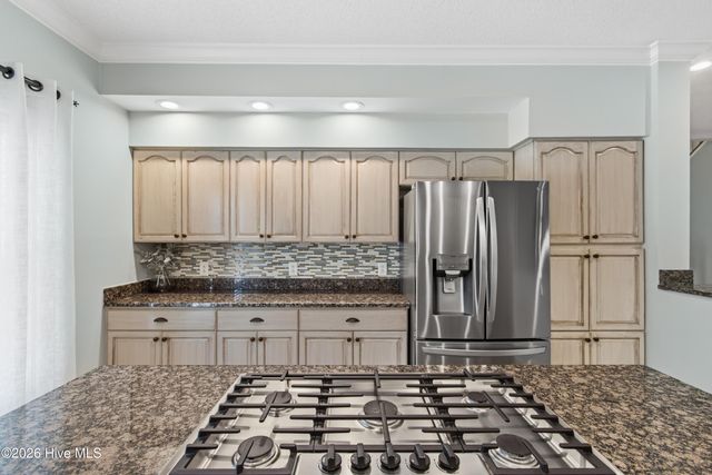 6481 Walden Pond Lane, Southport, NC 28461