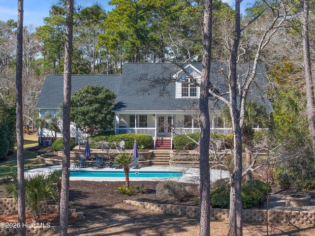 6481 Walden Pond Lane, Southport, NC 28461