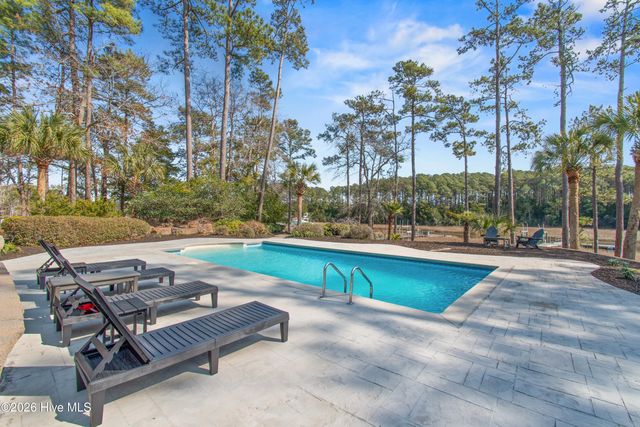 6481 Walden Pond Lane, Southport, NC 28461