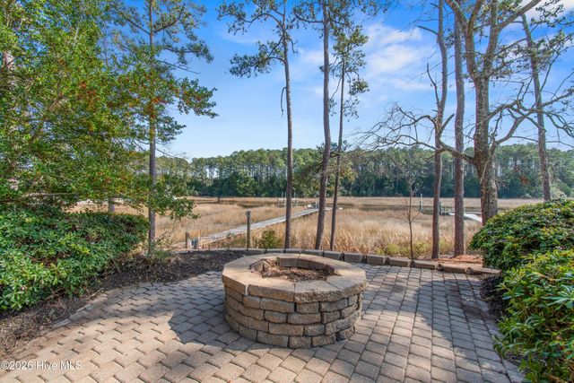 6481 Walden Pond Lane, Southport, NC 28461