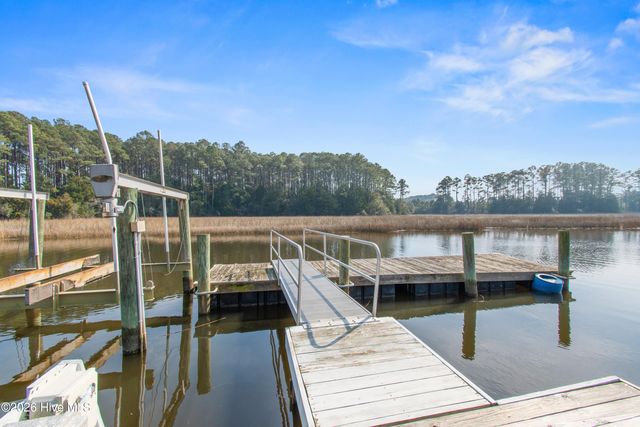 6481 Walden Pond Lane, Southport, NC 28461